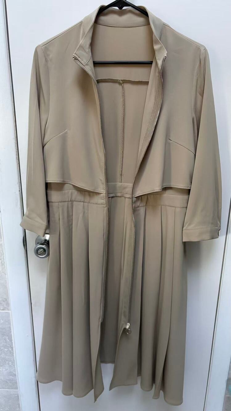 Women's Pleated Midi Dress Full Zip Mock Neck 3/4 Sleeve Beige Size Medium